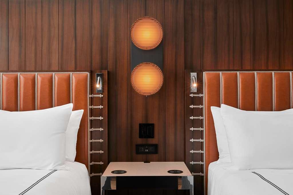 Hotel The Godfrey Detroit Curio Collection By Hilton Habitación foto